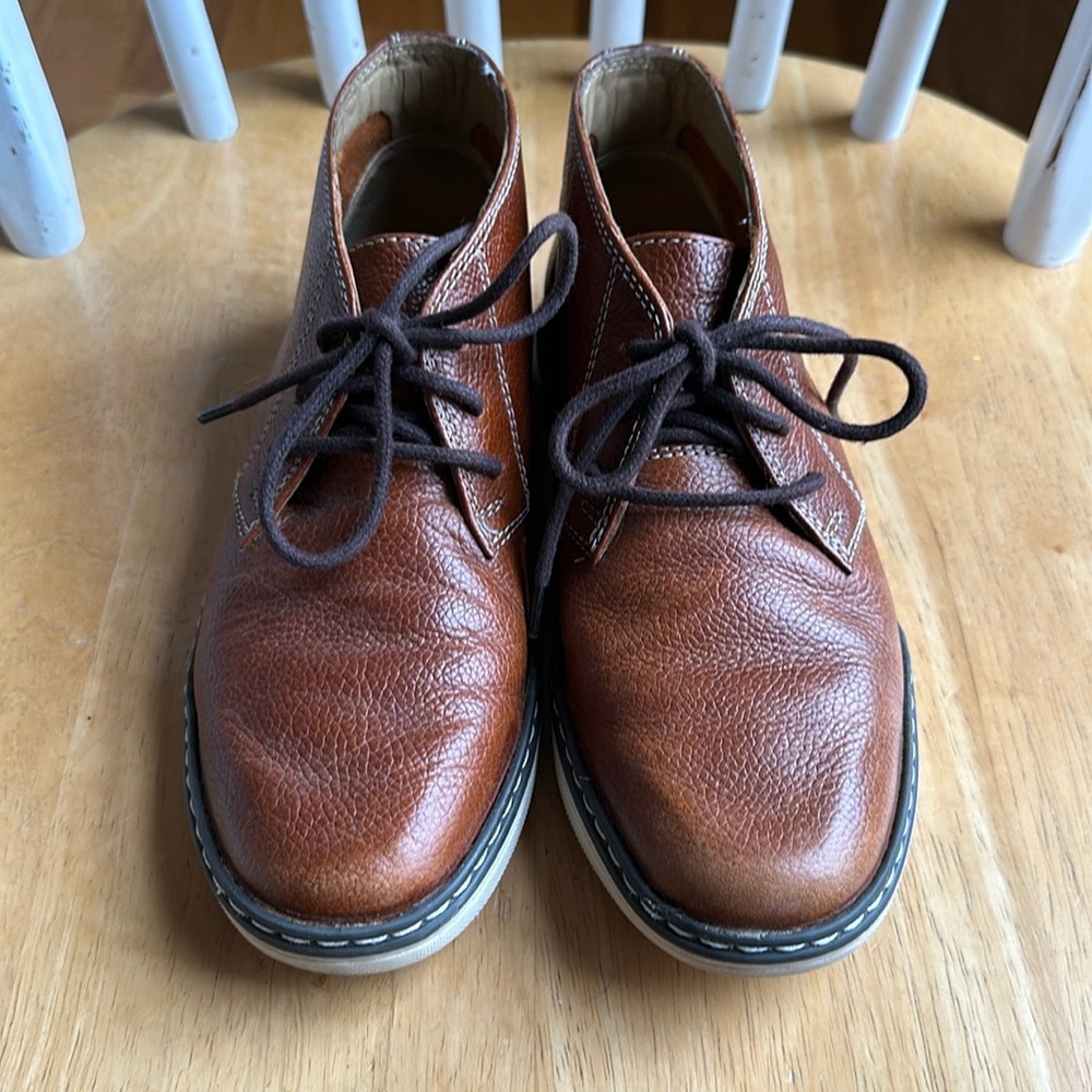 Pre-owned Boys Johnston & Murphy Dress Boots-Size 2.5M